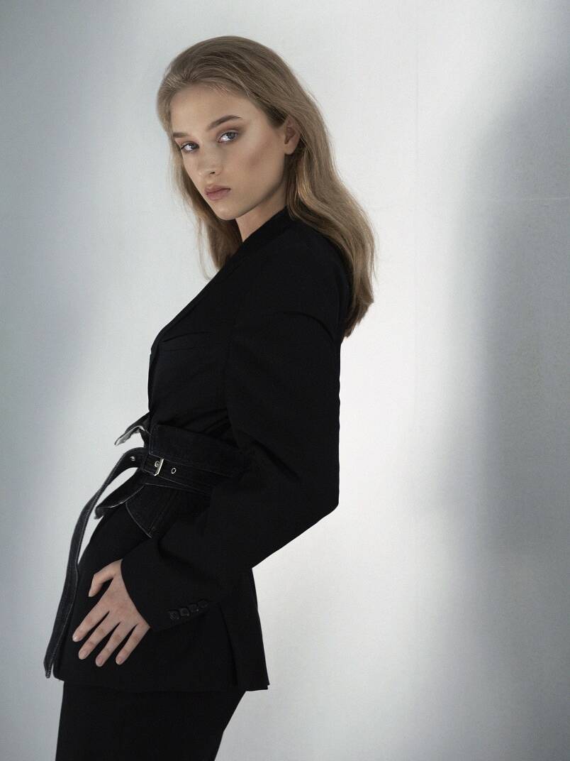 Anna Csikos Visage Model Management