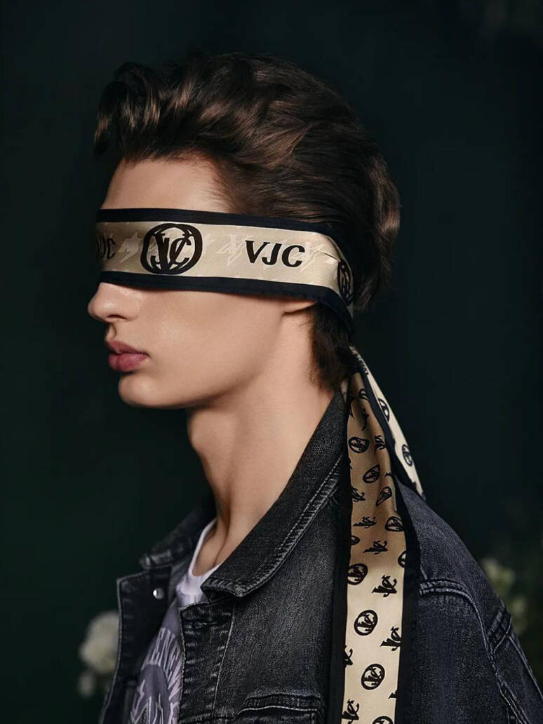 Leon Hubik Visage Model Management
