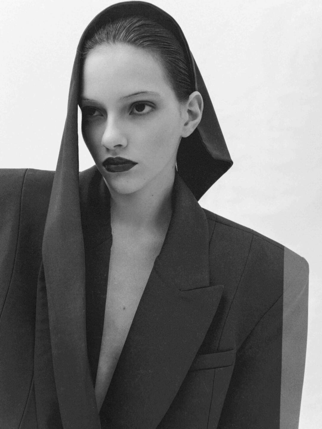 Mira Malomsoky Visage Model Management