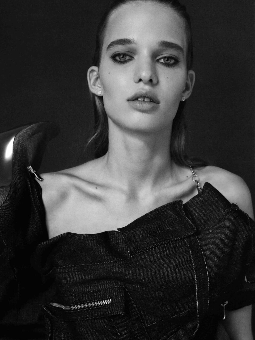 Zoé Sipos Visage Model Management